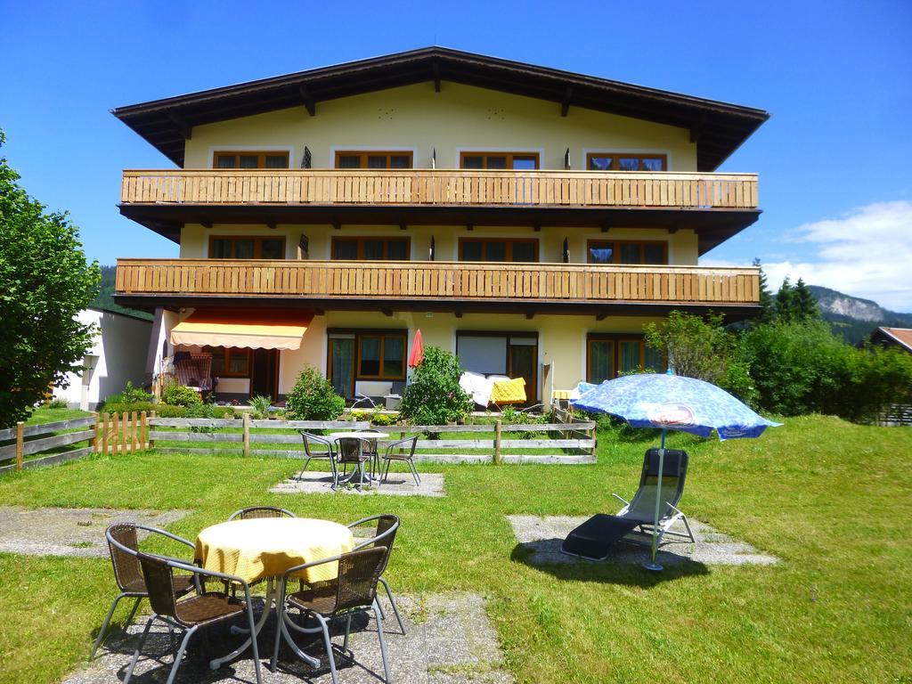 Haus Alpenland Hotel Tannheim Buitenkant foto