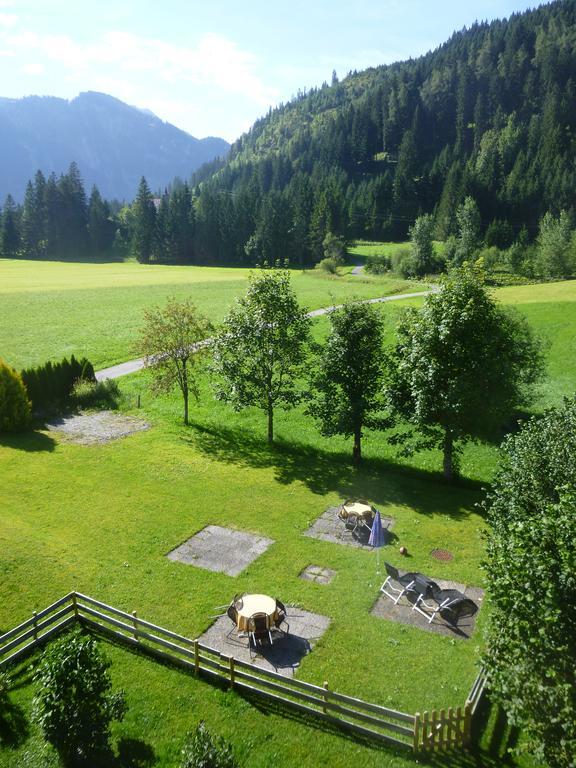 Haus Alpenland Hotel Tannheim Buitenkant foto